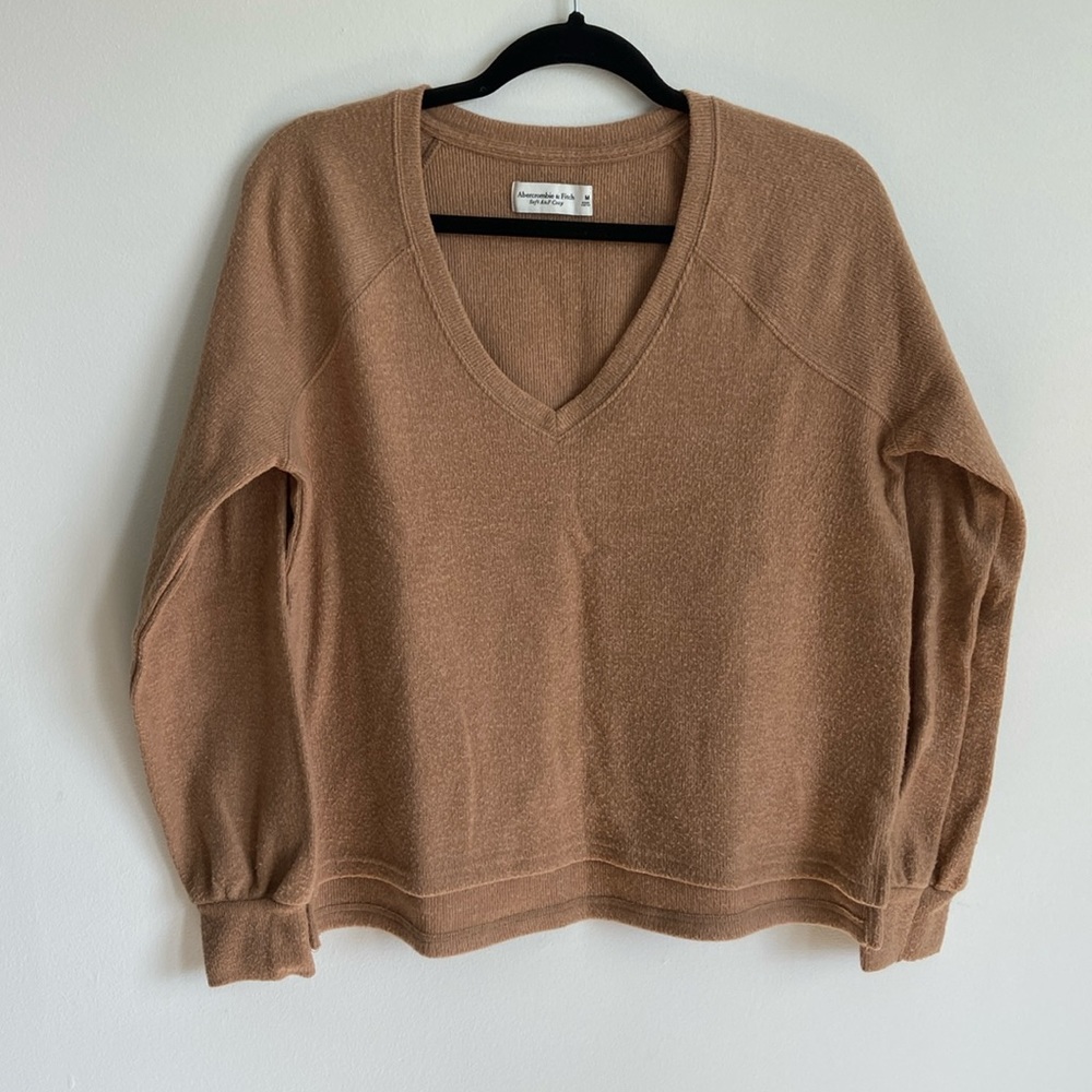Abercrombie & Fitch Soft & Cozy V-Neck Sweater SIZE M